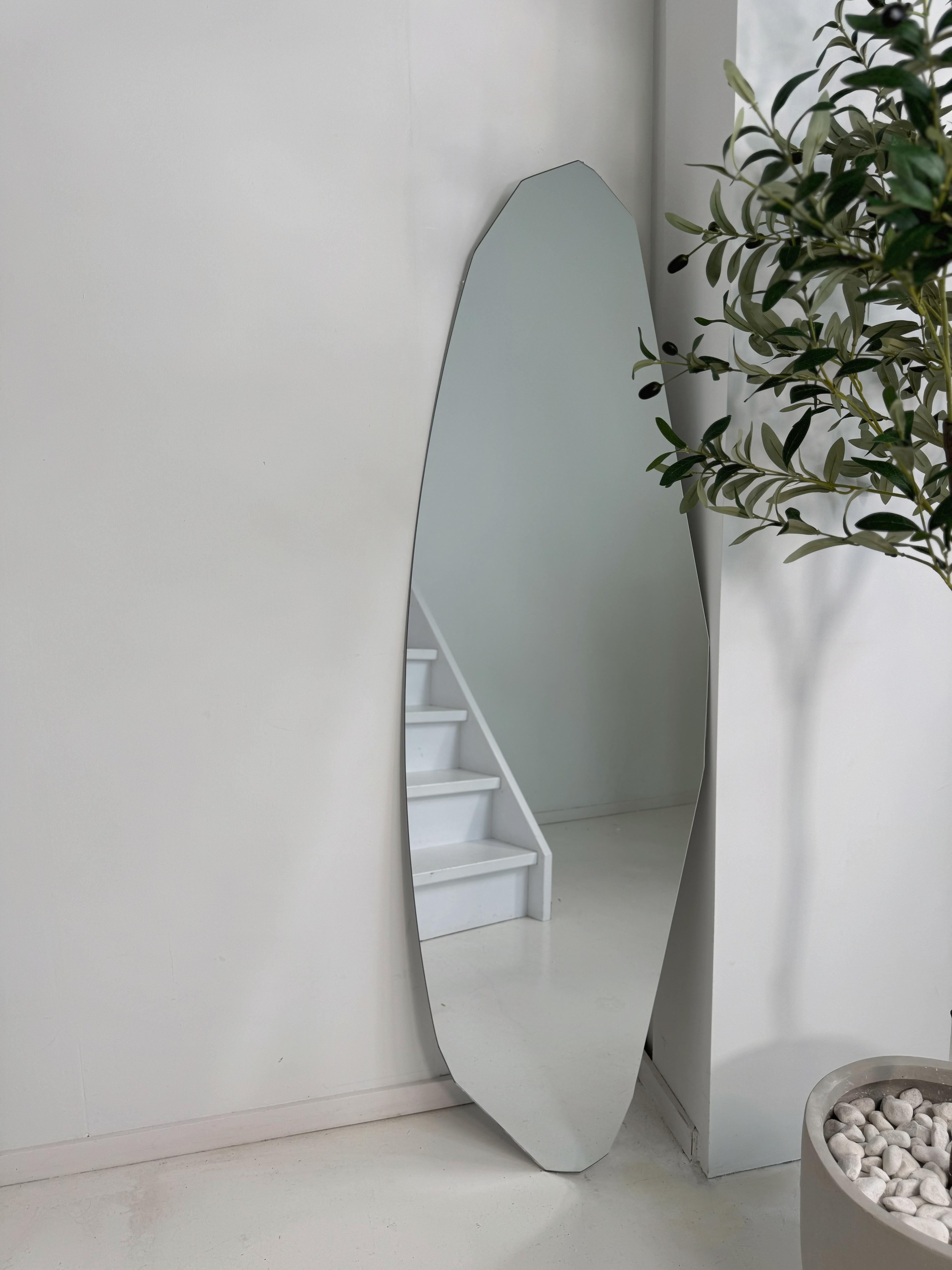 Organische spiegel soft squared 160x50 cm– ophangbaar aan de muur