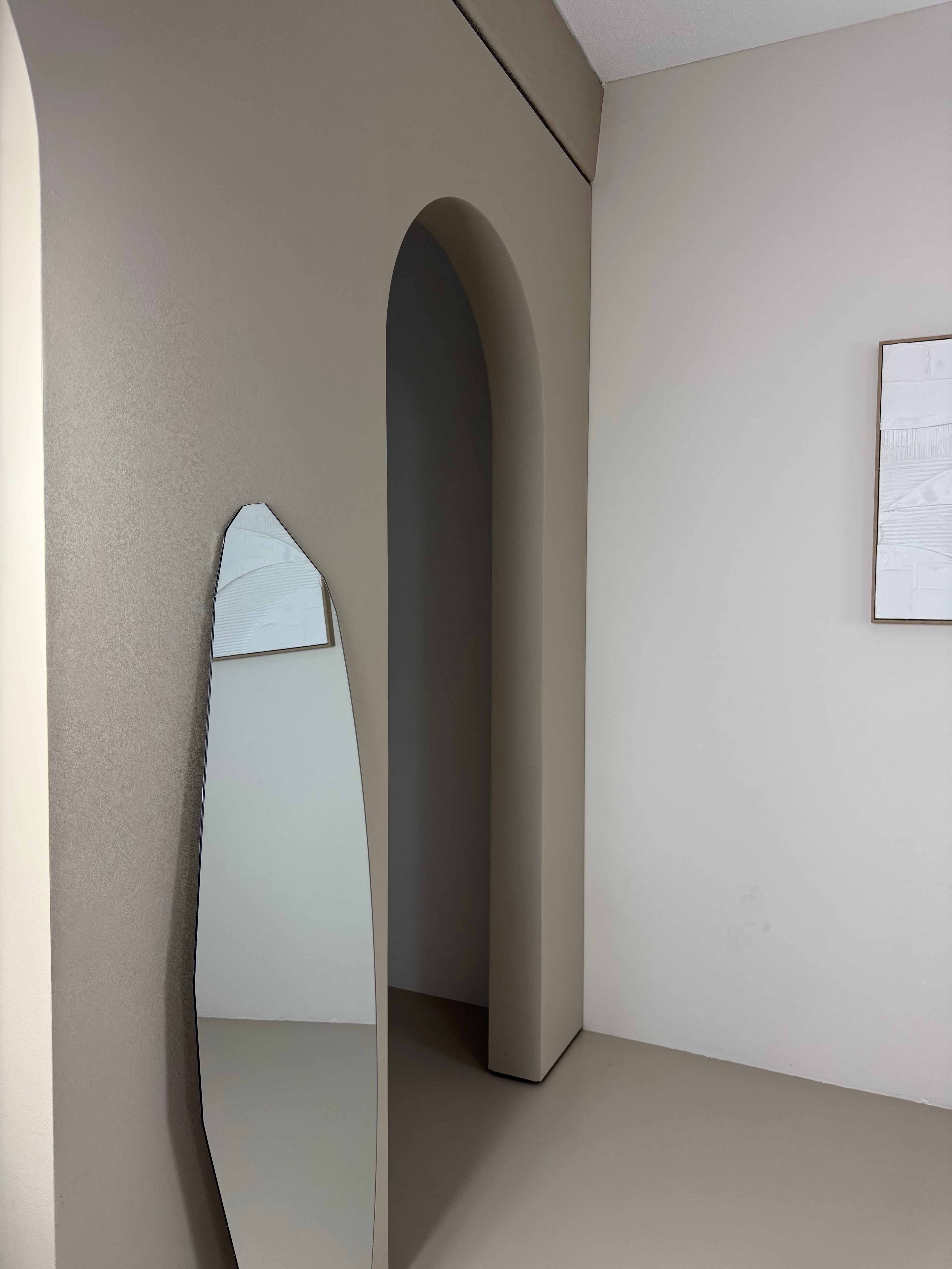 Organische spiegel soft squared 160x50 cm– ophangbaar aan de muur