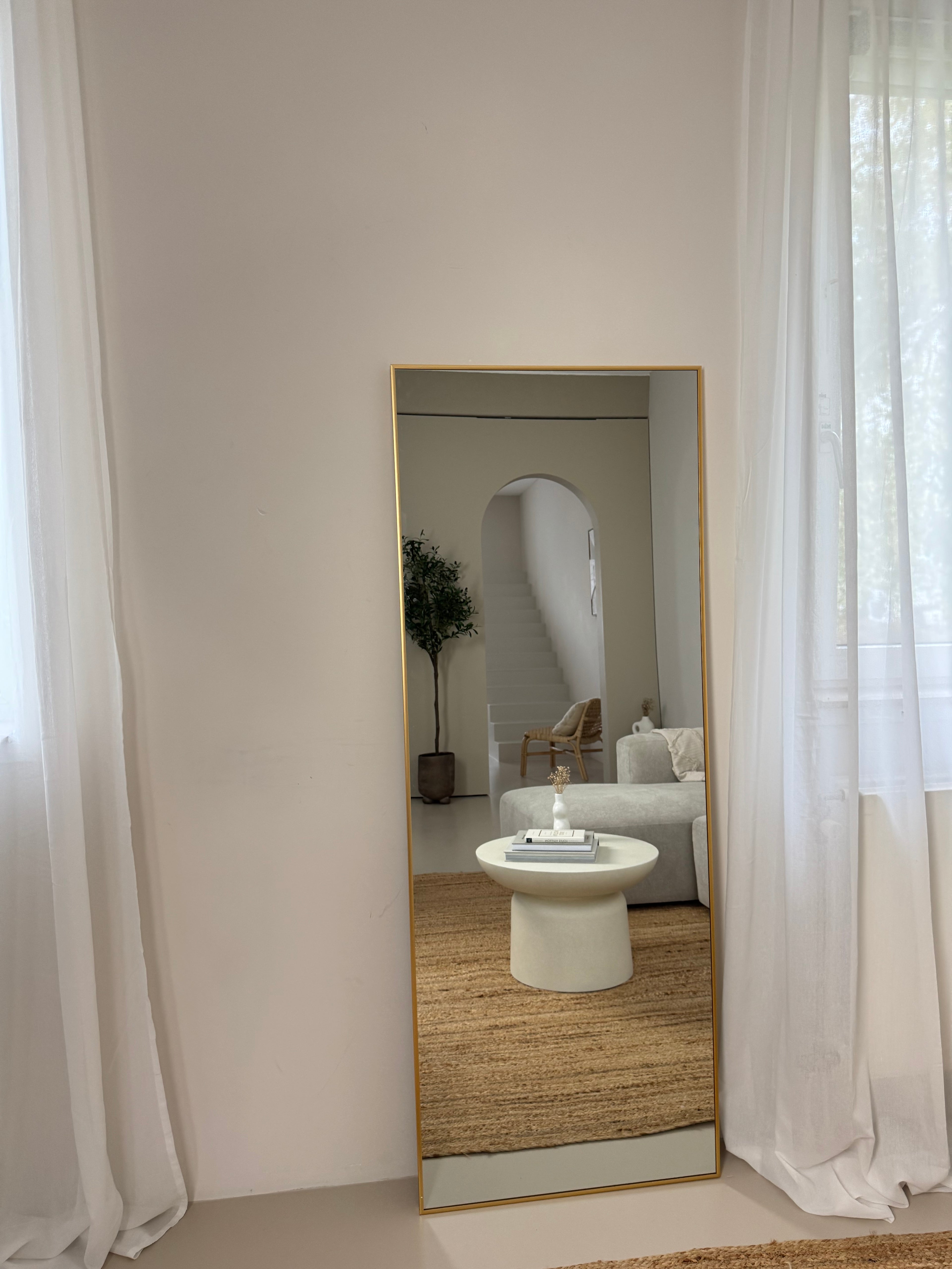 Rechthoekige spiegel goud 160×60 cm – ophangbaar, leunend of staand met standaard