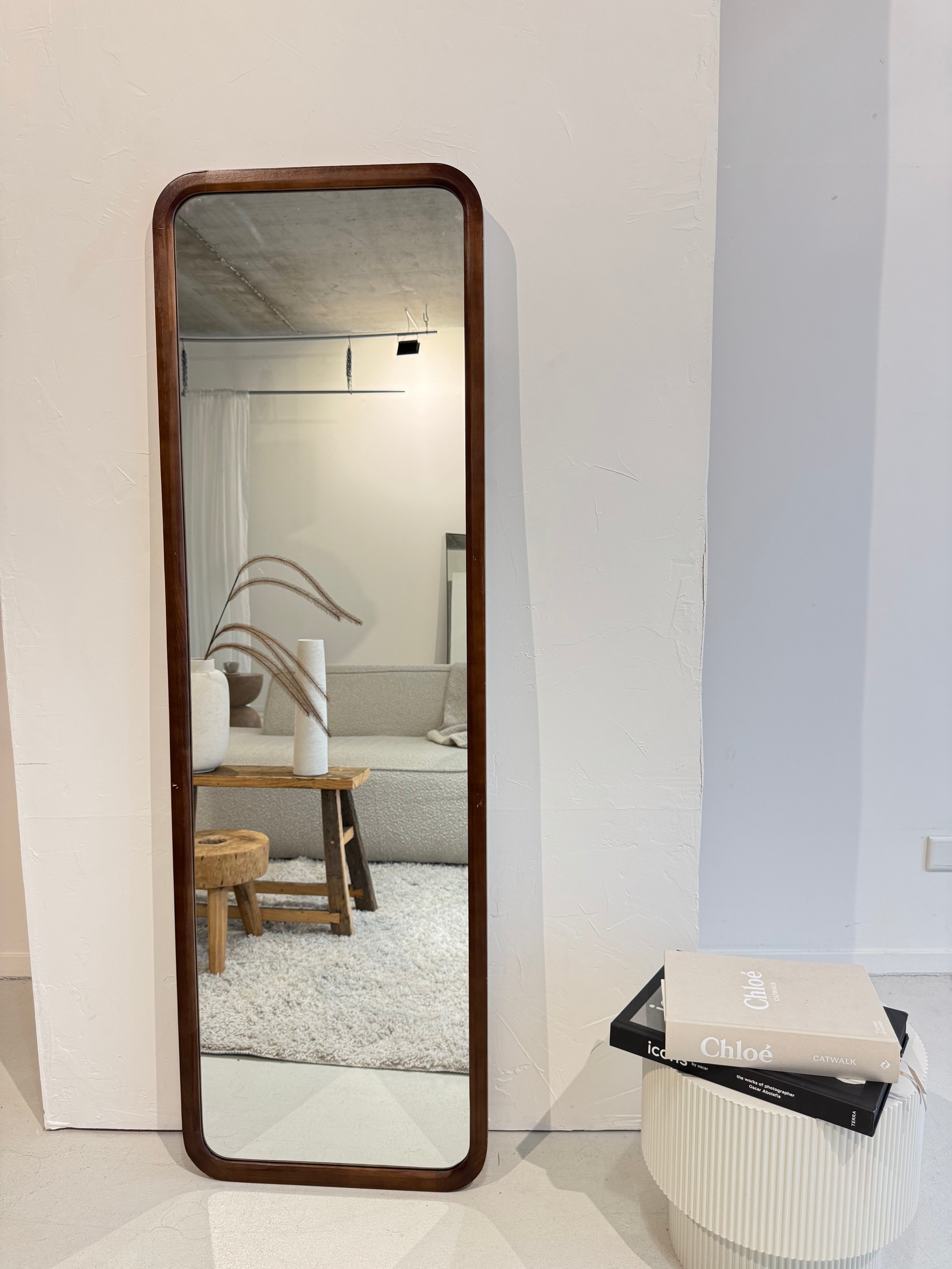 Rechthoekige houten spiegel 160×50 cm – ophangbaar, leunend of staand met standaard