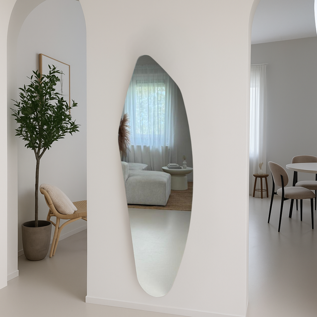 Organische spiegel curved 160x50 cm– uitsluitend ophangbaar aan de muur