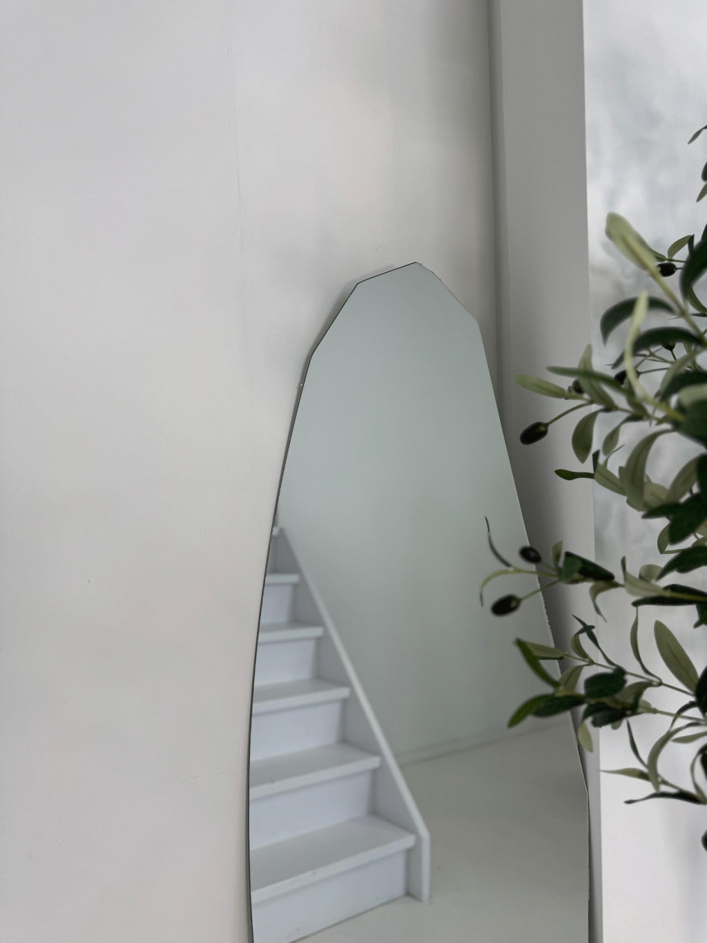 Organische spiegel soft squared 160x50 cm– ophangbaar aan de muur