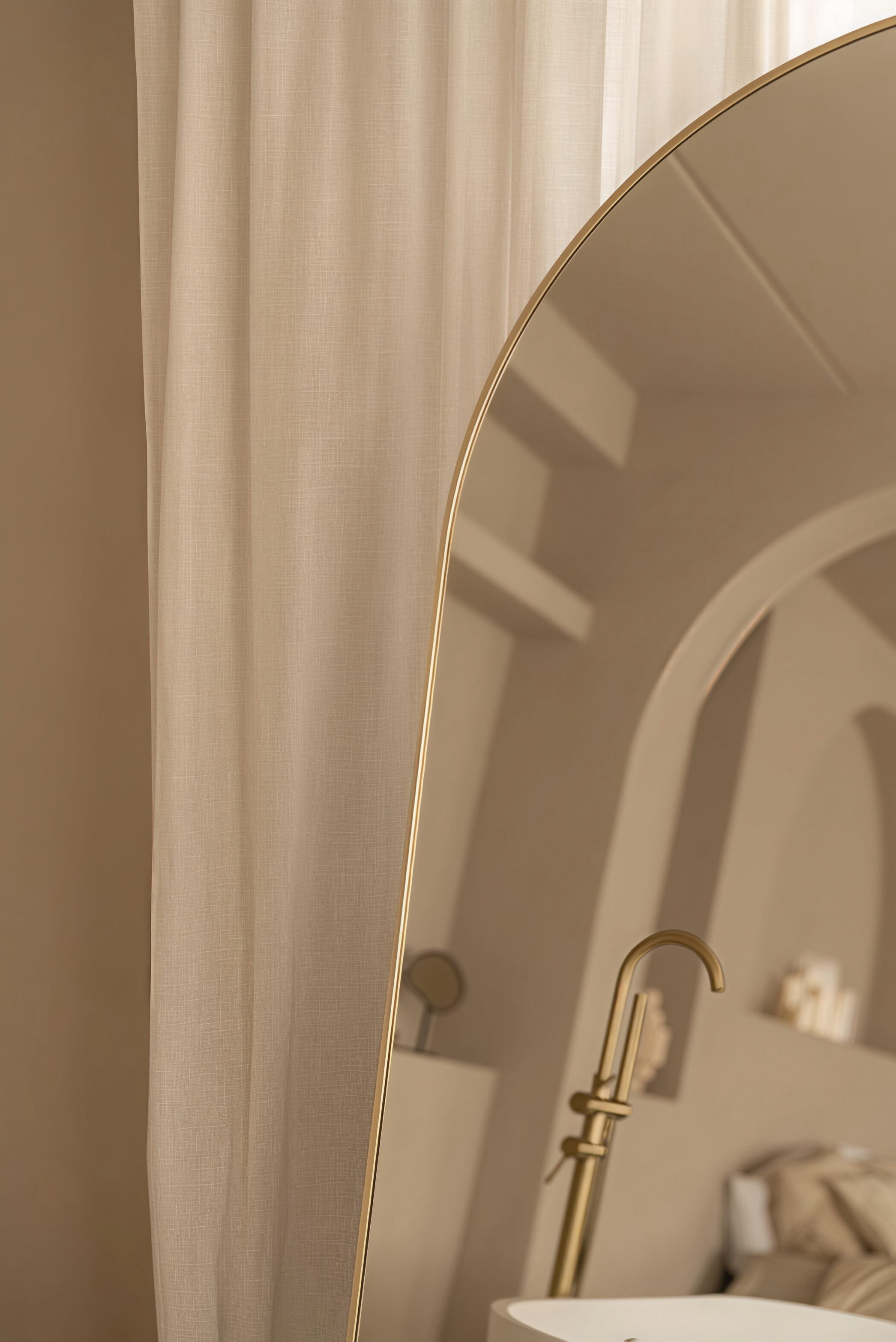 Gouden arch mirror woonkamer 180x100 cm